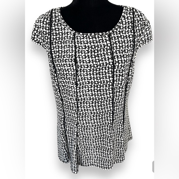 EUC La Vanya Woman Black & White Classic Stretchy Comfy Plus Size 1X Blouse - Picture 6 of 7
